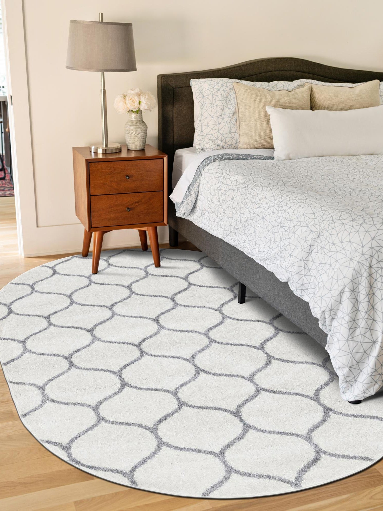 Ivory 5' 3 x 8' Trellis Frieze Oval Area Rug Geometric Modern Unique Stain Resistant Easy Clean Carpet for Living, Dining, Bedrooms, Office for Sale at Rug Engine