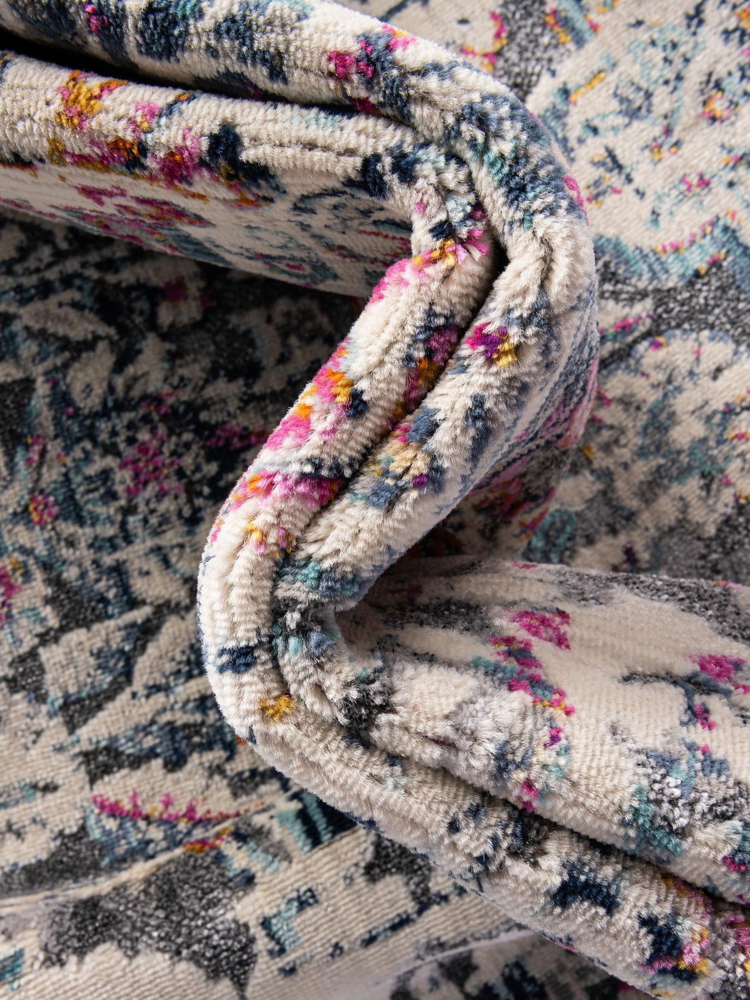 Gray 5' 1 x 5' 1 Budapest Round Area Rug 70% Polypropylene & 30% Polyester With Cotton Backing Traditional Classical Room Carpet for Sale at Rug Engine