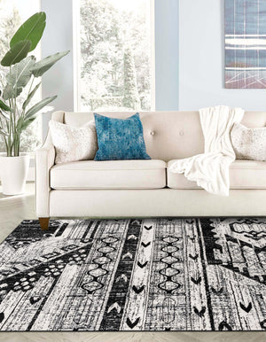 Black and White 4' 1 x 4' 1 Portland Square Area Rug 85% Polypropylene & 15% Polyester Vintage Distressed Traditional Carpet for Home Decor for Sale at Rug Engine