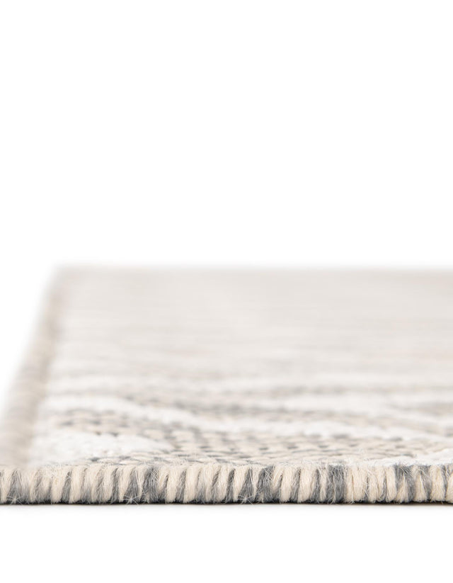 Gray Cream 8' x 10' Jill Zarin Outdoor Rectangle Rug