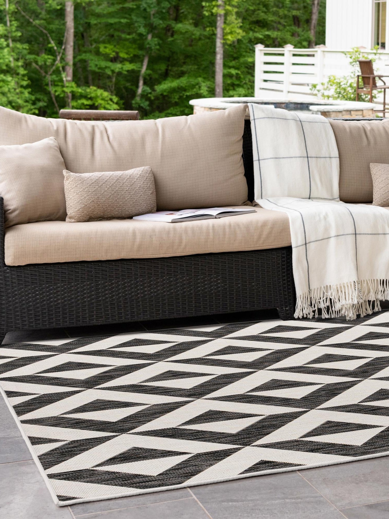 Charcoal Gray 4' 1 x 6' 1 Jill Zarin Outdoor Rectangle Area Rug Weather Resistant for Patio, Deck, Terrace, Balcony, Porch Durable 100% Polypropylene Carpet for Outside for Sale at Rug Engine