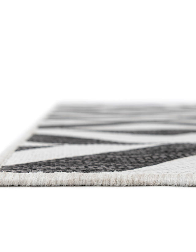 Charcoal Gray 4' 1 x 6' 1 Jill Zarin Outdoor Rectangle Area Rug Weather Resistant for Patio, Deck, Terrace, Balcony, Porch Durable 100% Polypropylene Carpet for Outside for Sale at Rug Engine