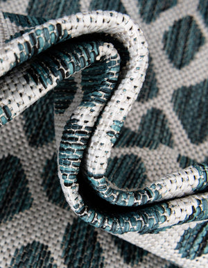 Teal 8' x 10' Jill Zarin Outdoor Oval Rug