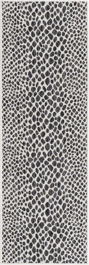 Black 2' x 6' 1 Jill Zarin Outdoor Runner Rug