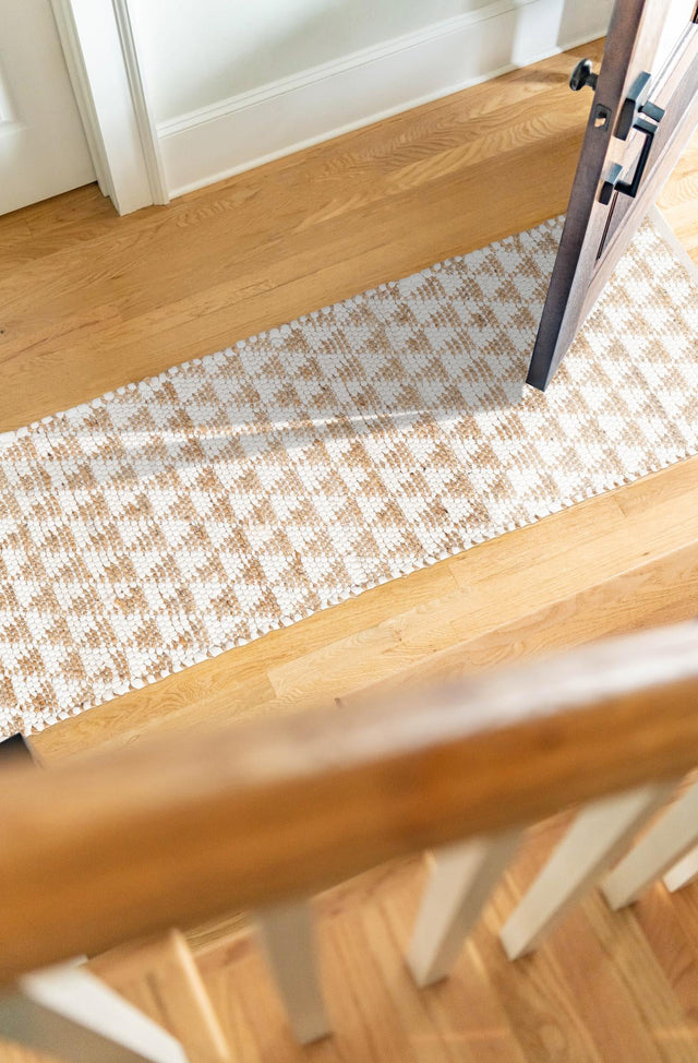 White 2' 2 x 6' 1 Chindi Jute Runner Rug