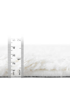 White 8' x 10' Davos Shag Oval Rug