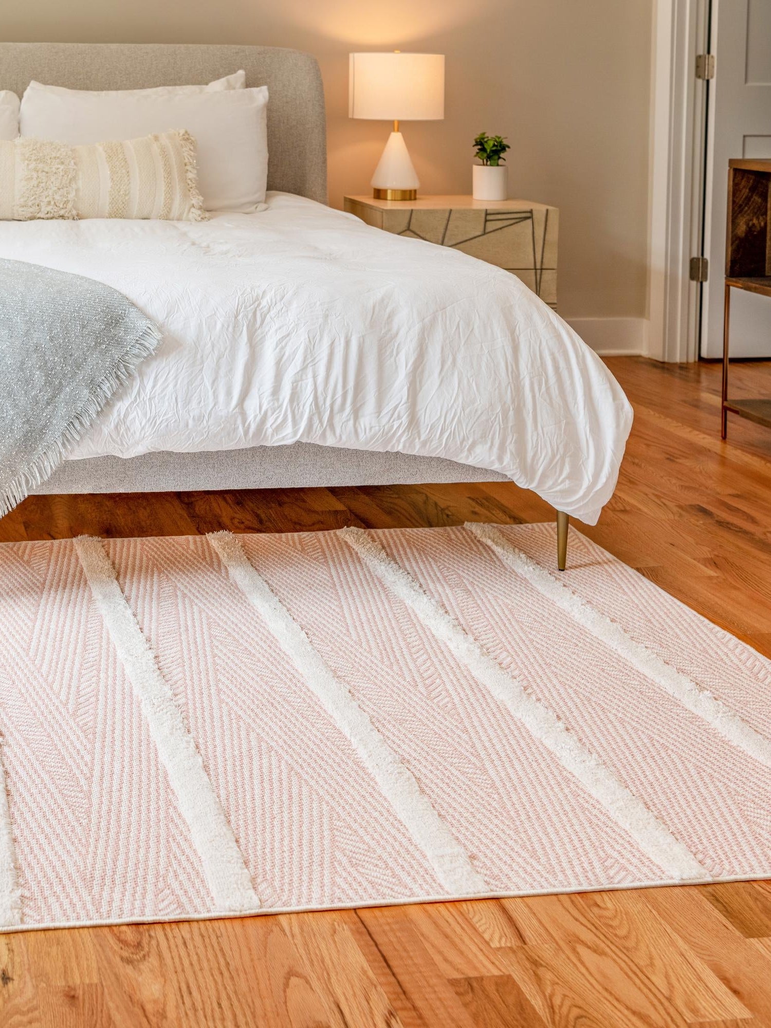 Pink 4' 5 x 6' Sabrina Soto Casa Rectangle Area Rug 100% Cotton Geometric Pattern All Natural Material Eco Friendly Carpet for Sale at Rug Engine