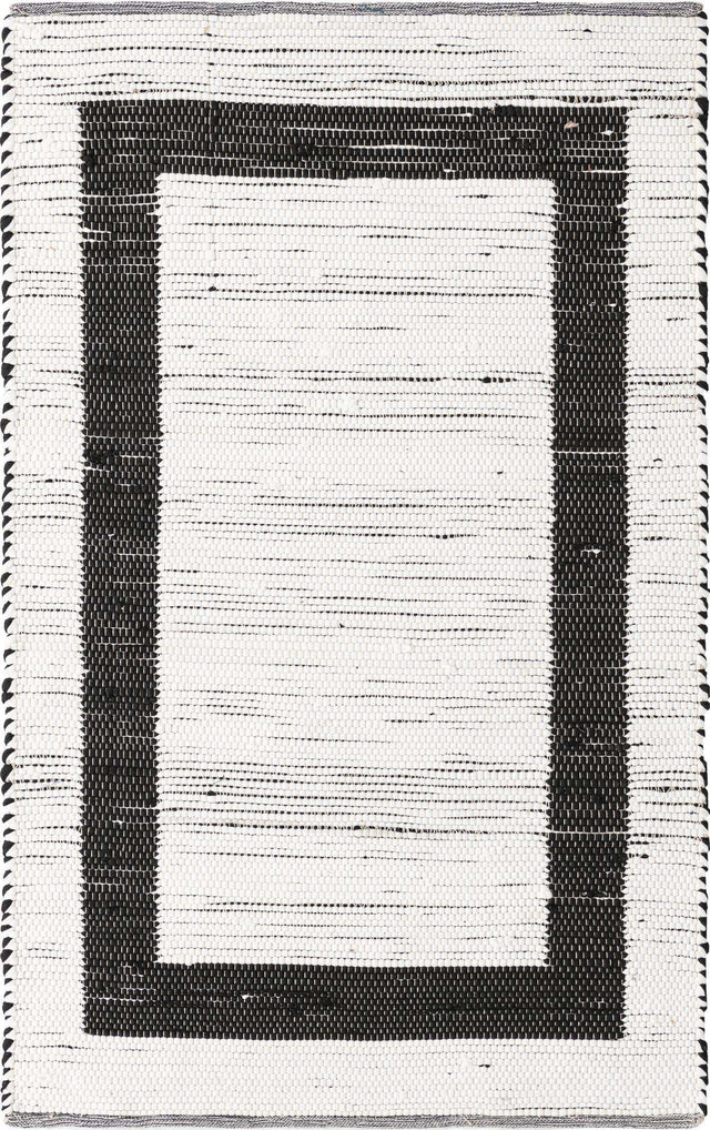 White and Black 4' 1 x 6' 1 Chindi Jute Rectangle Rug