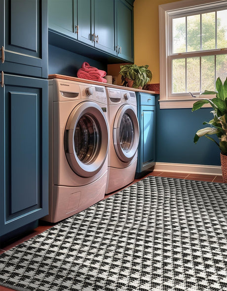 Black and White 4' 1 x 6' 1 Chindi Jute Rectangle Area Rug Interior Design Home Decor Carpet Mat for Sale at Rug Engine