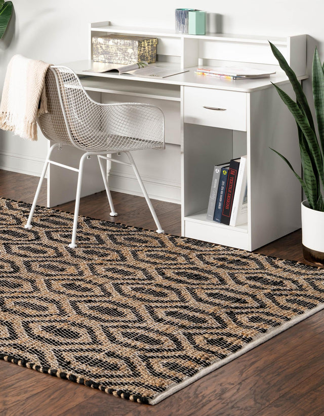 Black 5' 1 x 8' Chindi Jute Rectangle Rug