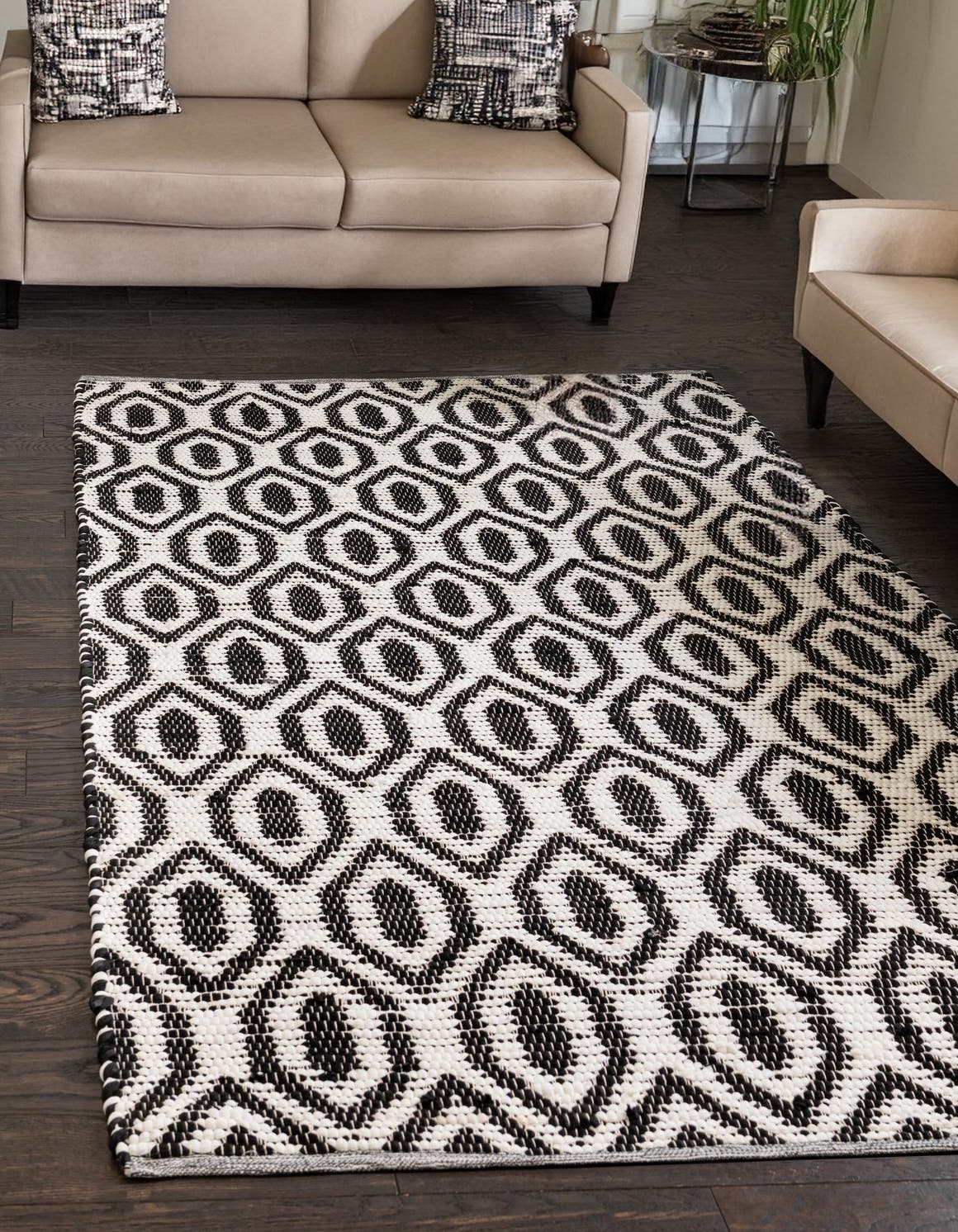 Black and White 2' x 3' 1 Chindi Jute Rectangle Area Rug Interior Design Home Decor Carpet Mat for Sale at Rug Engine