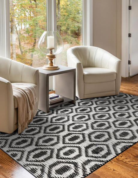 Black and White 4' 1 x 6' 1 Chindi Jute Rectangle Area Rug Interior Design Home Decor Carpet Mat for Sale at Rug Engine