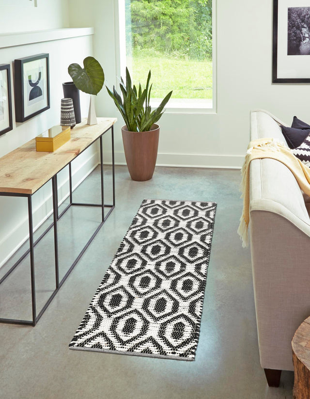 Black and White 3' x 10' Chindi Jute Runner Rug