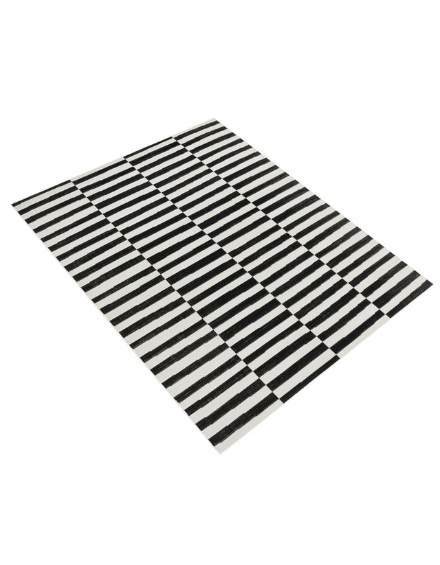 Black 3' 3 x 5' 3 Williamsburg Rectangle Area Rug 100% Polypropylene With Cotton Backing Durable Easy Clean Stain Resistant Carpet for Sale at Rug Engine