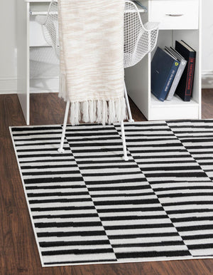 Black 10' x 10' Williamsburg Square Area Rug 100% Polypropylene With Cotton Backing Durable Easy Clean Stain Resistant Carpet for Sale at Rug Engine