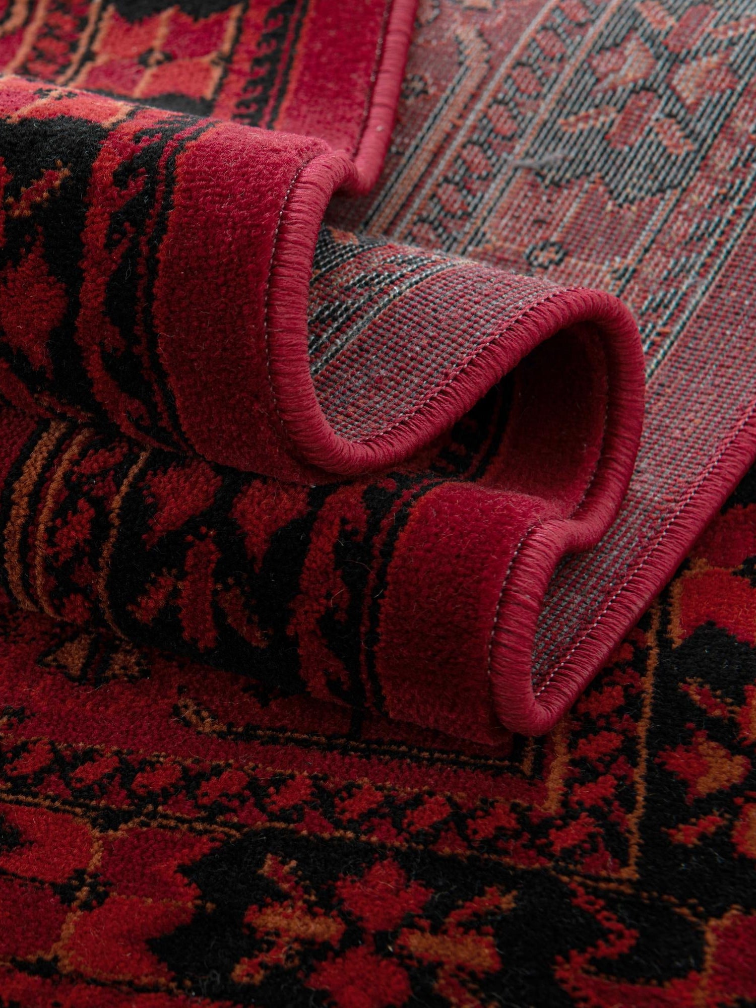 Red 4' 1 x 6' 1 Tekke Oval Area Rug Classic Traditional Vintage Design Carpet for Living Rooms, Dining, Bedrooms, Office Space for Sale at Rug Engine