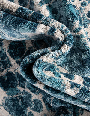 Blue 5' x 8' Oasis Oval Area Rug 65% Polypropylene & 35% Polyester Contemporary Carpet for Living Rooms, Bedroom, Kitchen, Dining, Office for Sale at Rug Engine