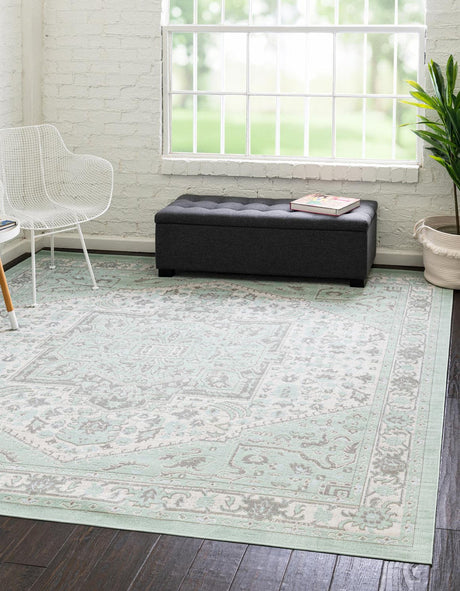 Mint 7' 10 x 7' 10 Whitney Square Area Rug