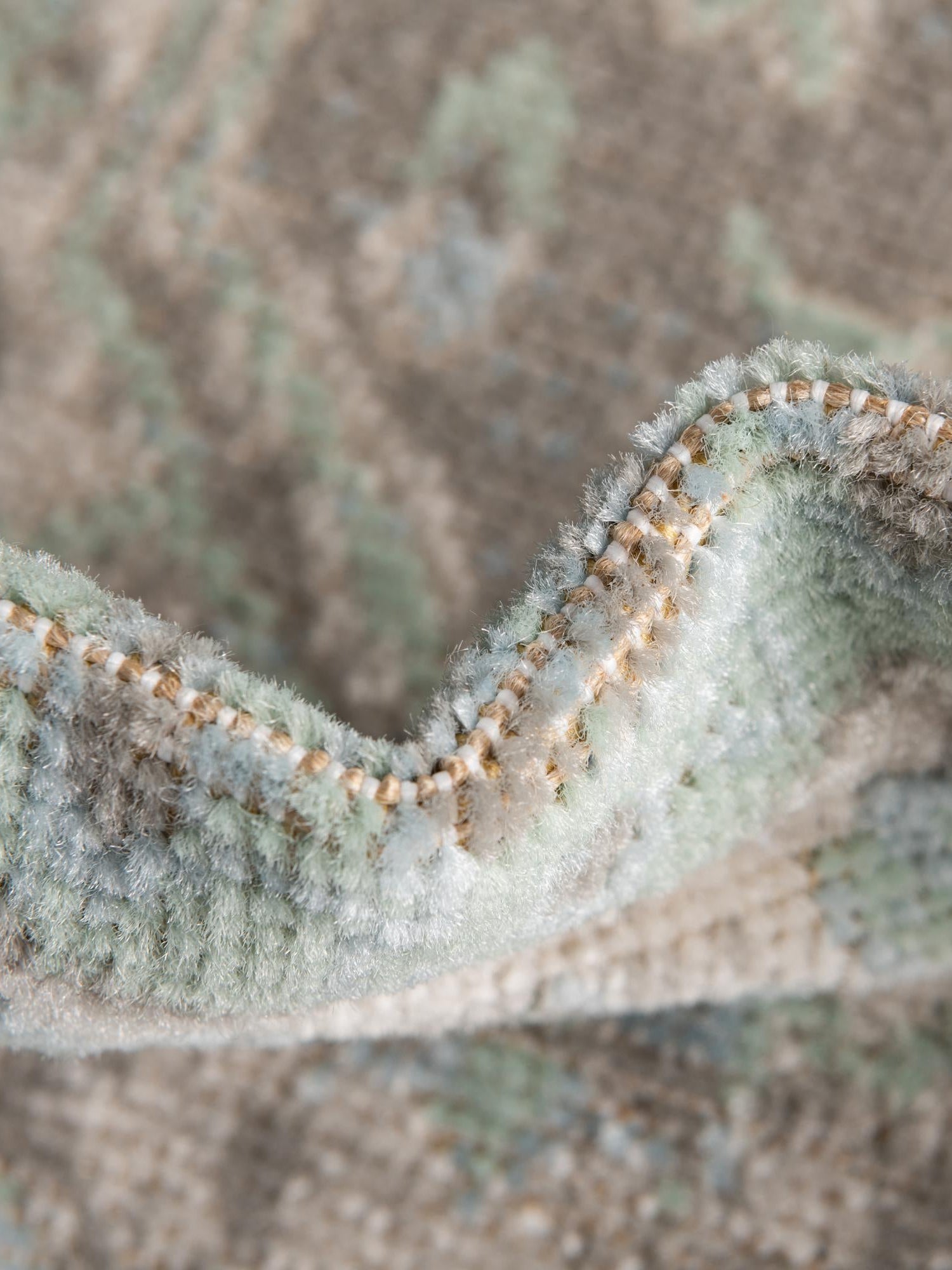 Mint 4' 1 x 6' 1 Whitney Rectangle Area Rug