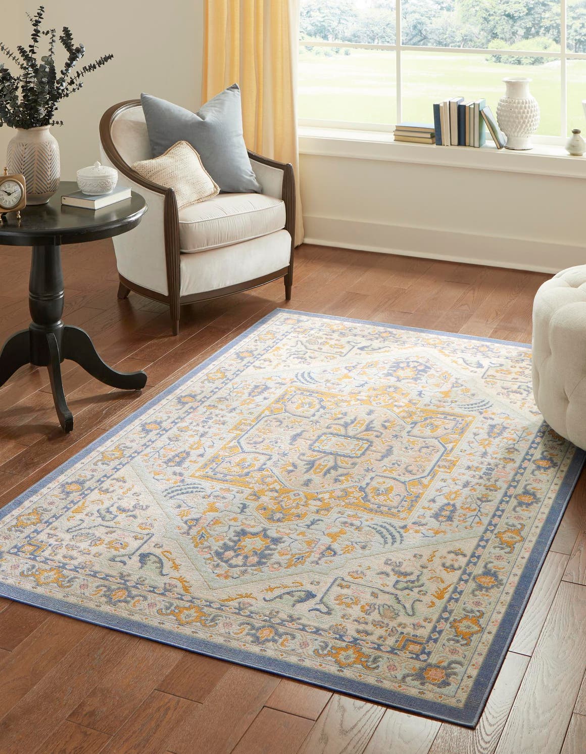 Sky blue 4' 1 x 6' 1 Whitney Rectangle Area Rug