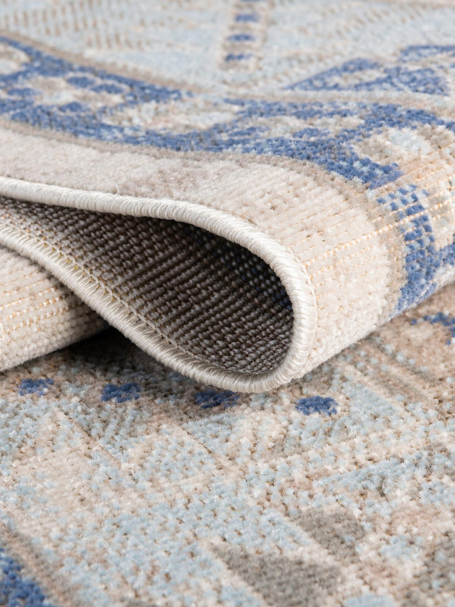 Sky blue 10' x 10' Whitney Round Area Rug