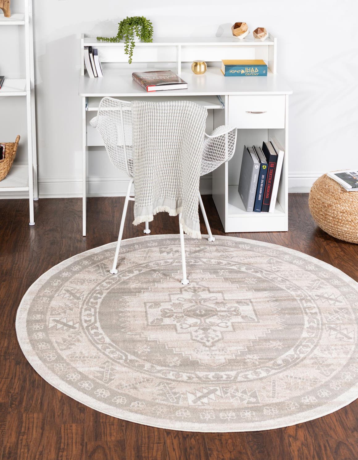 Mink 3' 3 x 3' 3 Whitney Round Area Rug