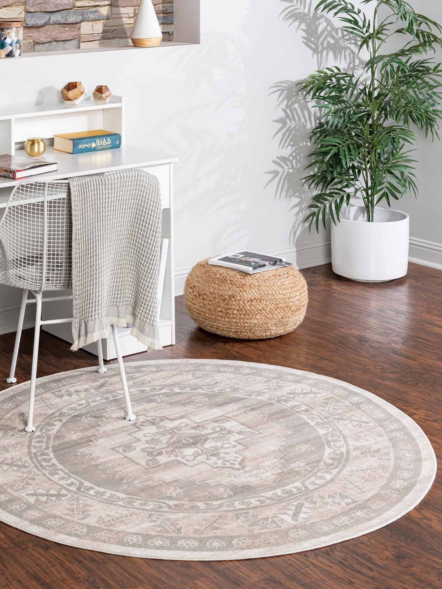 Mink 3' 3 x 3' 3 Whitney Round Area Rug