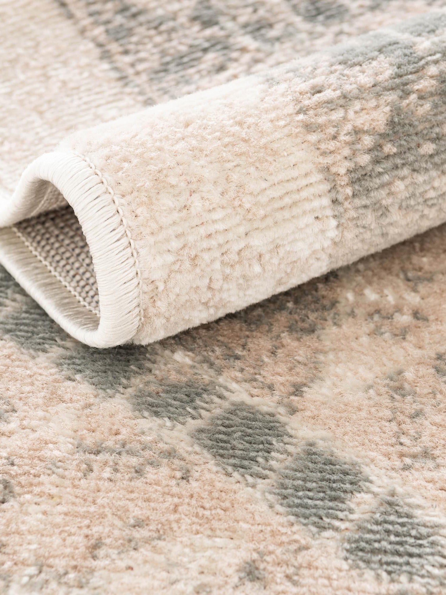 Mink 3' 3 x 3' 3 Whitney Round Area Rug