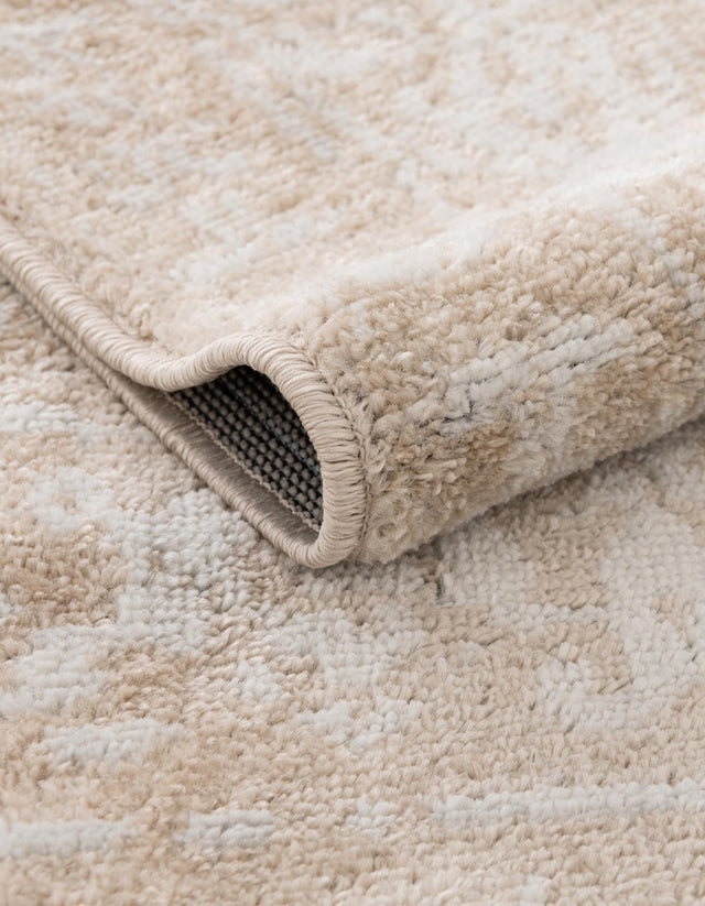 Beige 4' 1 x 4' 1 Oxford Square Area Rug