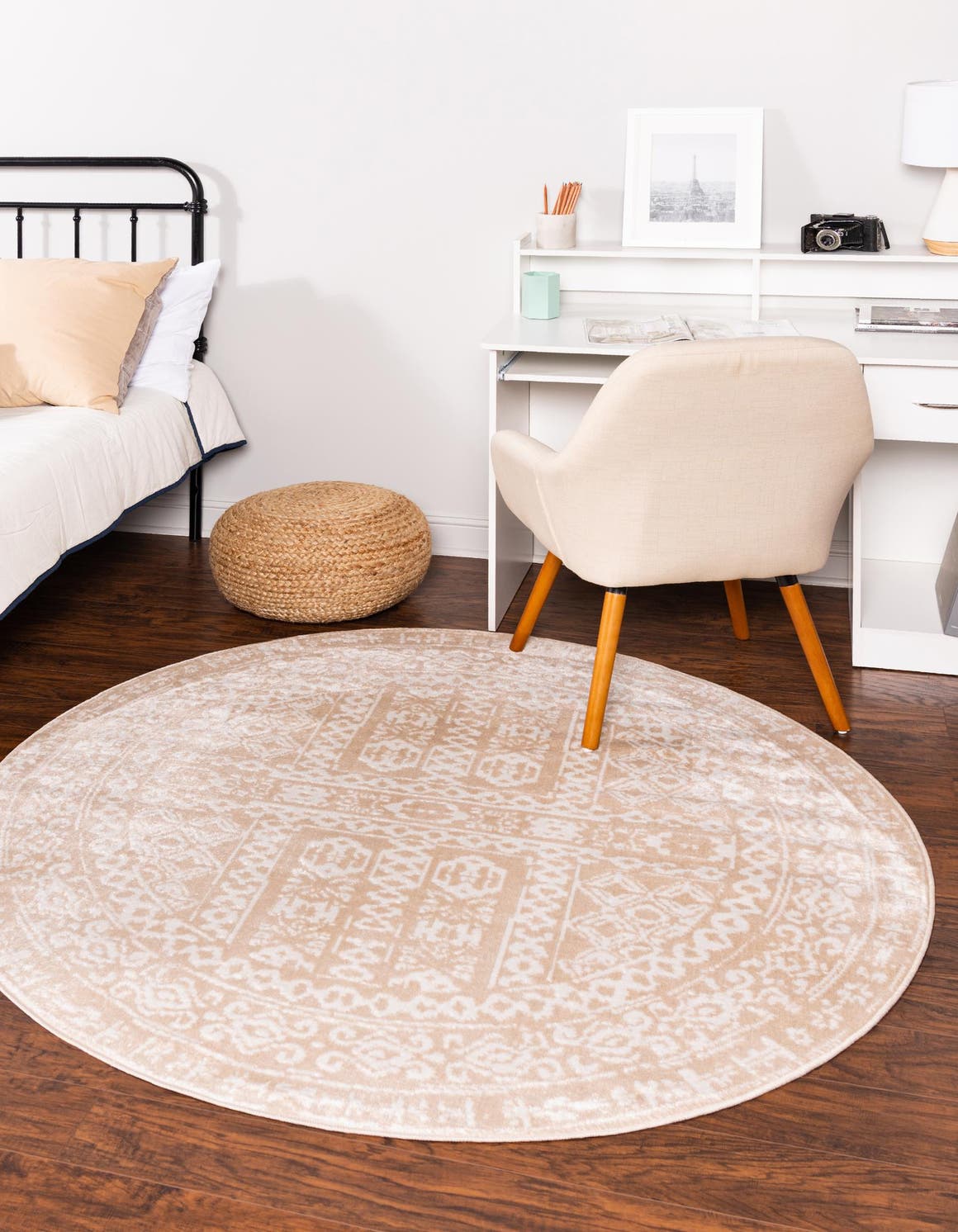 Beige 5' x 5' Oxford Round Area Rug Traditional Design 100% Polypropylene Carpet for Living Room, Bedrooms, Dining, Office for Sale at Rug Engine