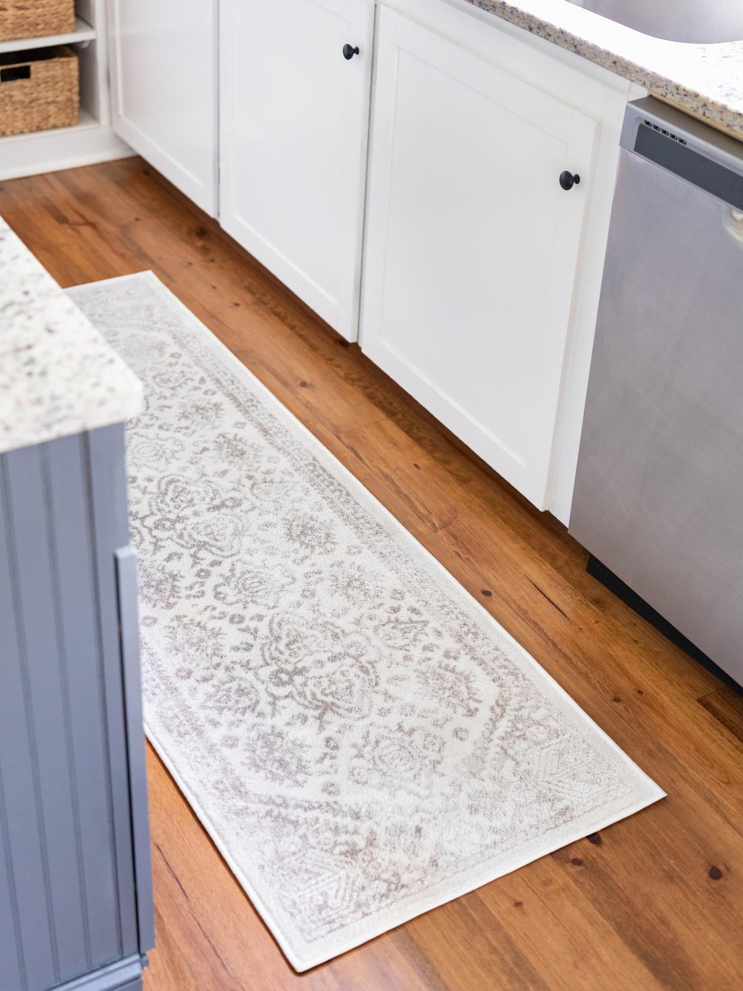 Cream 2' 7 x 14' 1 Oxford Runner Area Rug Traditional Design 100% Polypropylene Carpet for Living Room, Bedrooms, Dining, Office for Sale at Rug Engine