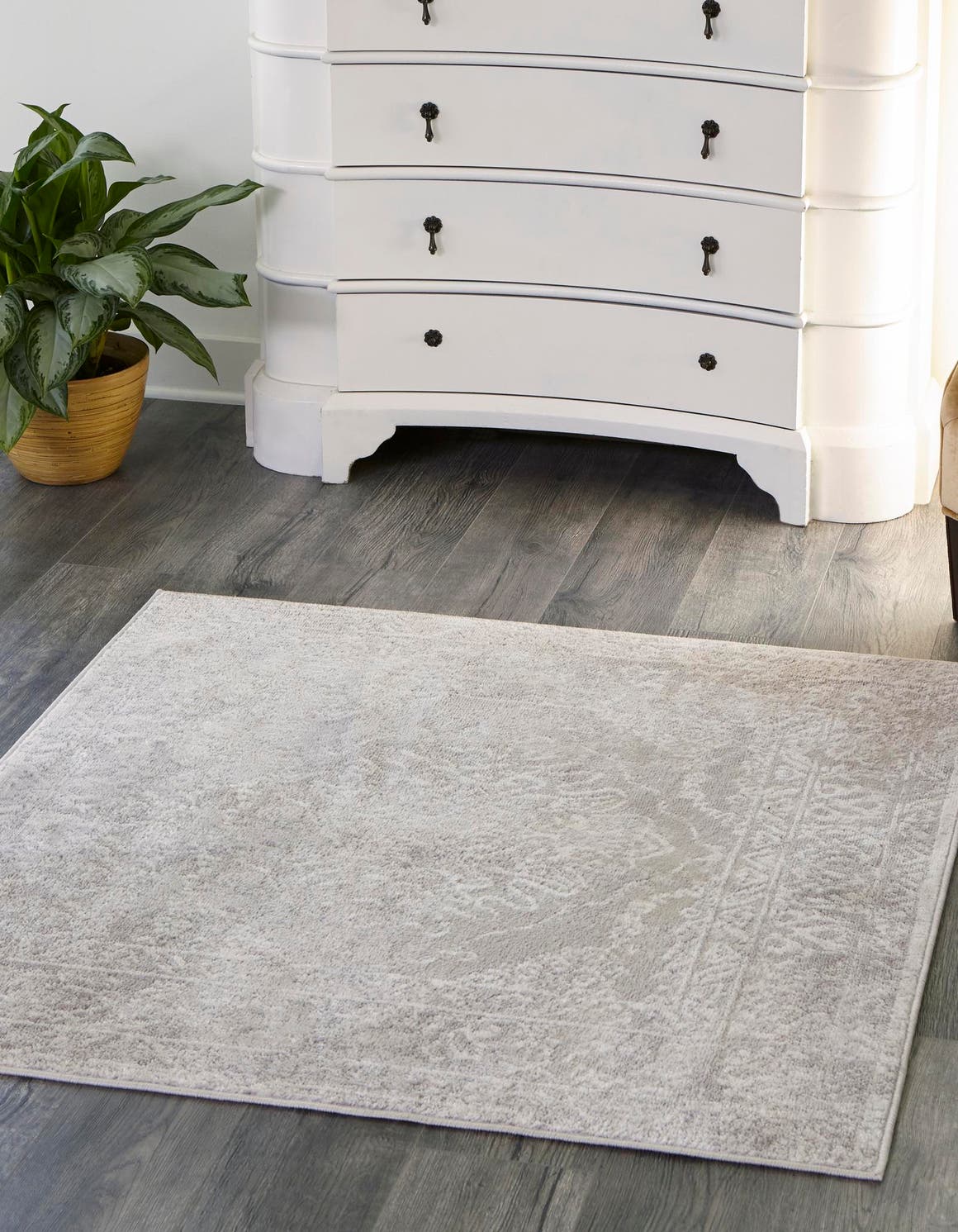 Gray 7' 10 x 7' 10 Oxford Square Area Rug Traditional Design 100% Polypropylene Carpet for Living Room, Bedrooms, Dining, Office for Sale at Rug Engine