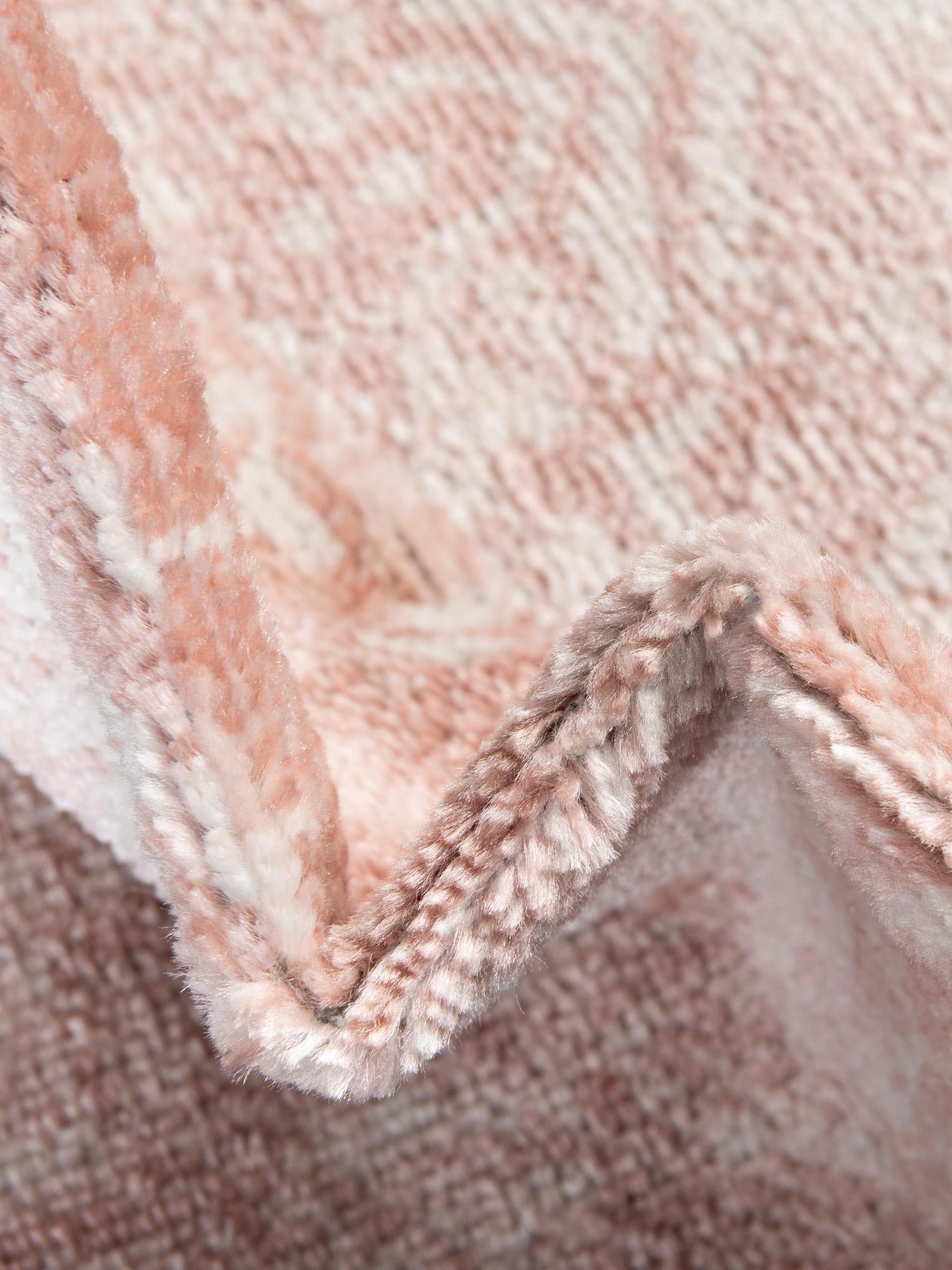 Pink 4' 1 x 6' 1 Oxford Rectangle Area Rug Traditional Design 100% Polypropylene Carpet for Living Room, Bedrooms, Dining, Office for Sale at Rug Engine