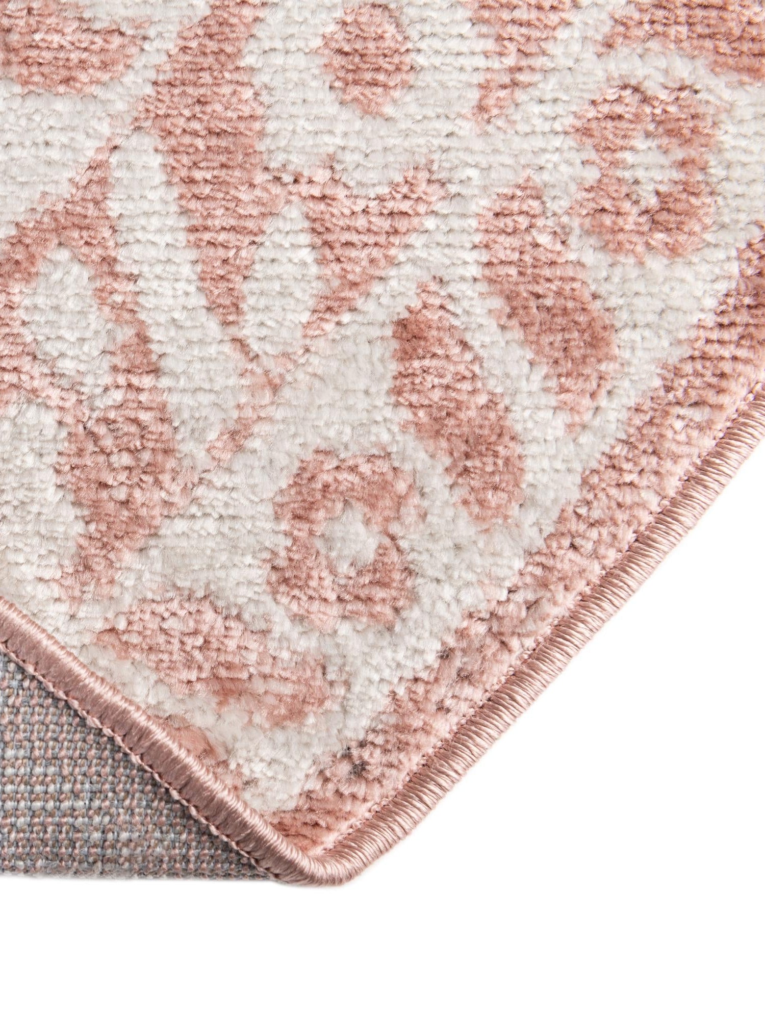 Pink 4' x 6' Oxford Oval Area Rug Traditional Design 100% Polypropylene Carpet for Living Room, Bedrooms, Dining, Office for Sale at Rug Engine