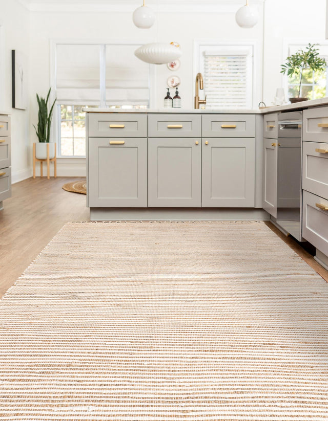 Natural 4' 1 x 6' 1 Chindi Jute Rectangle Rug