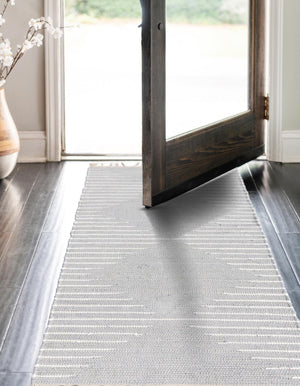 Light Gray 2' 2 x 6' 1 Chindi Cotton Runner Rug