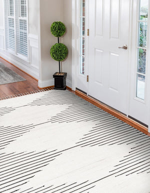 White 6' 1 x 9' Chindi Cotton Rectangle Rug