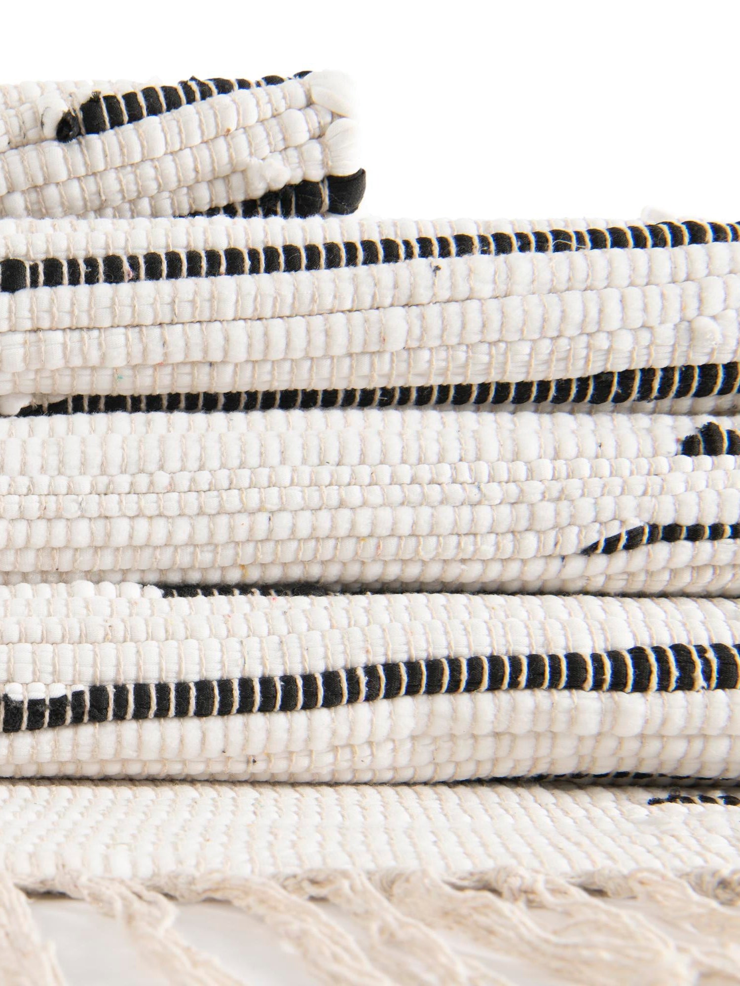 White 6' 1 x 9' Chindi Cotton Rectangle Area Rug Interior Design Home Decor Carpet Mat for Sale at Rug Engine