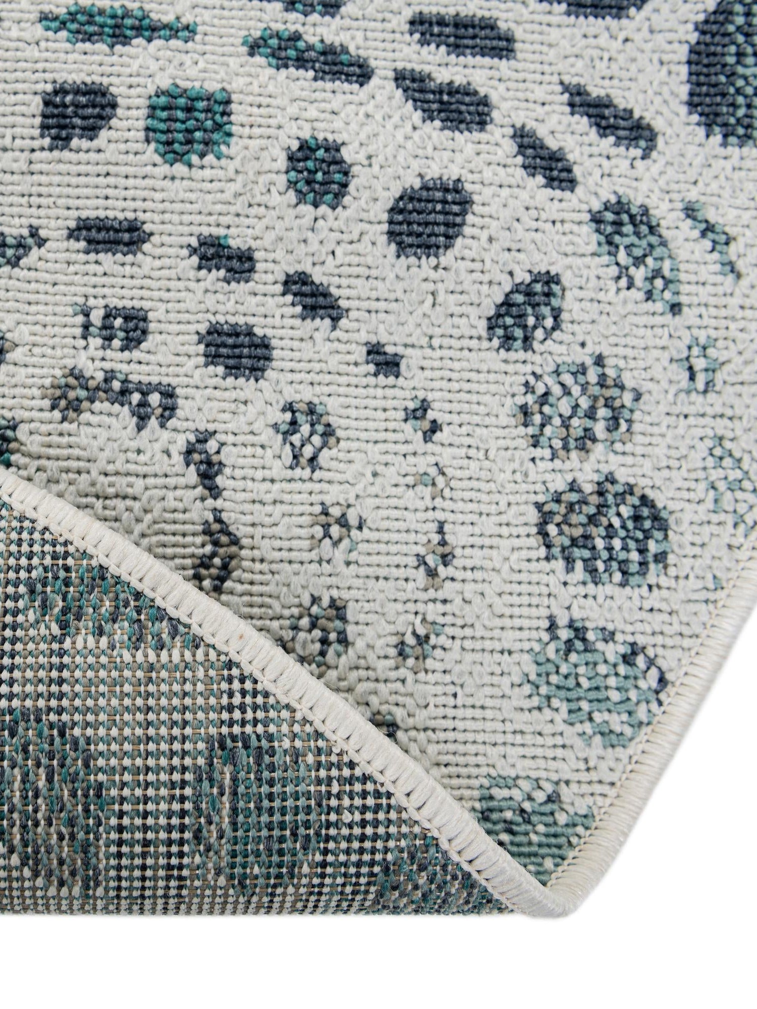 Ivory 5' 3 x 5' 3 Outdoor Coastal Round Area Rug Weather Resistant for Patio, Deck, Terrace, Balcony, Porch 100% Polypropylene Coastal Decor Carpet for Sale at Rug Engine