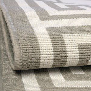 Ivory 4' x 4' Outdoor Coastal Round Area Rug Weather Resistant for Patio, Deck, Terrace, Balcony, Porch 100% Polypropylene Coastal Decor Carpet for Sale at Rug Engine