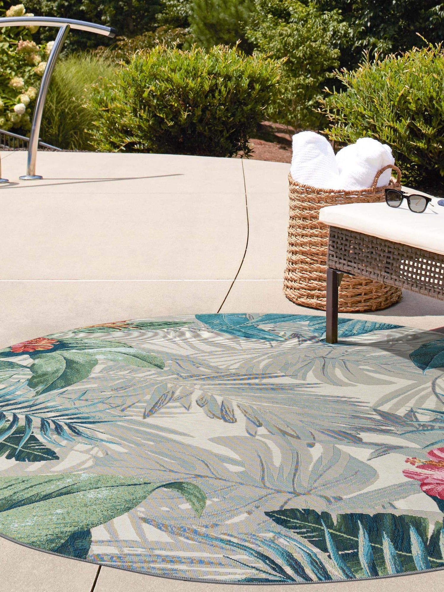 Multicolor 5' 1 x 5' 1 Outdoor Botanical Round Area Rug Weather Resistant for Patio, Deck, Terrace, Balcony, Porch Polypropylene Garden Floral Tropical Carpet for Sale at Rug Engine