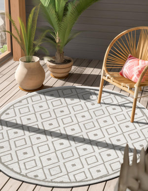 Ivory 4' x 4' Outdoor Trellis Round Area Rug Weather Resistant for Patio, Deck, Terrace, Balcony, Porch Geometric Design Water Safe Outside Carpet for Sale at Rug Engine