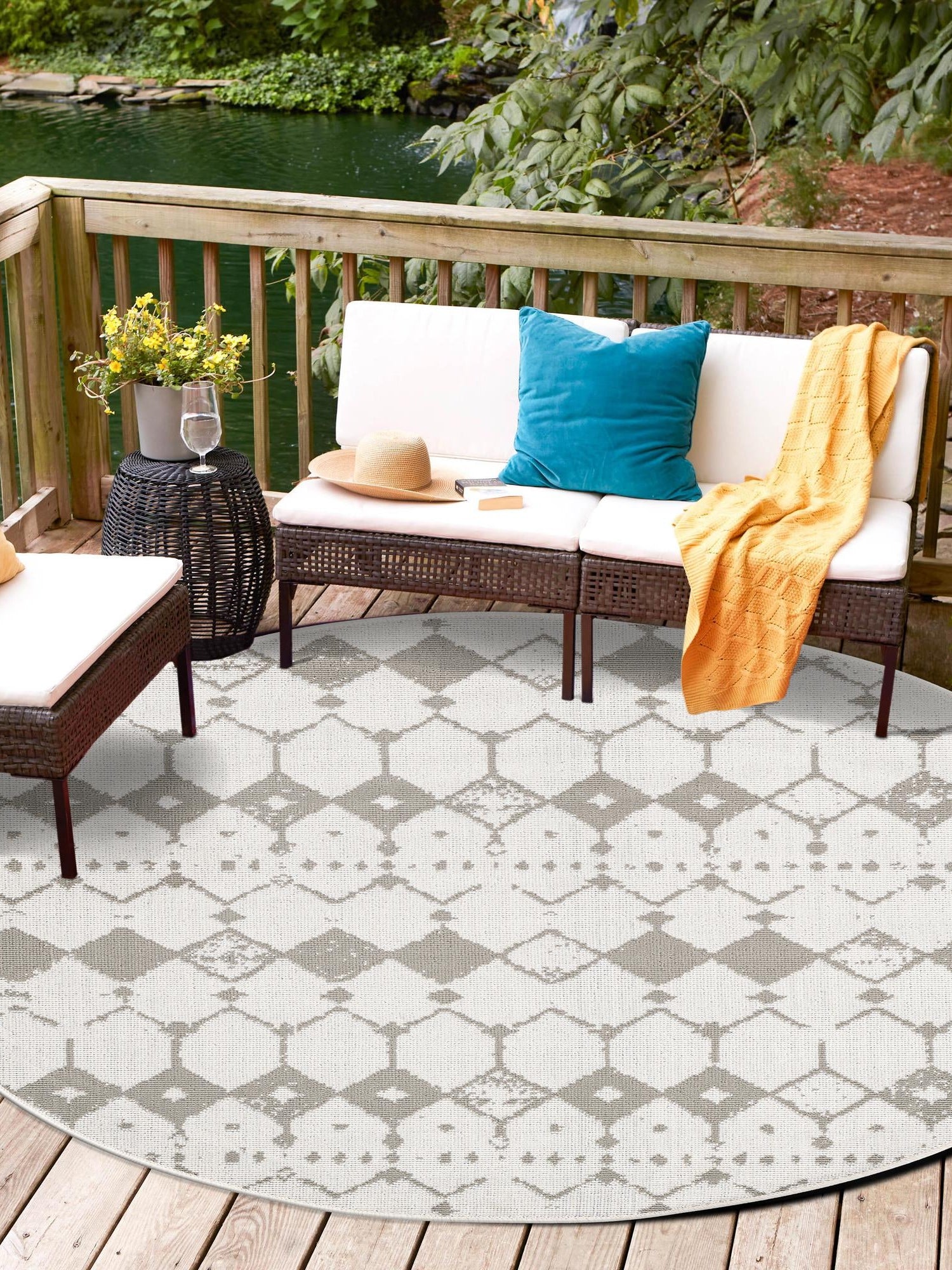 Ivory and Gray 4' x 4' Outdoor Trellis Round Area Rug Weather Resistant for Patio, Deck, Terrace, Balcony, Porch Geometric Design Water Safe Outside Carpet for Sale at Rug Engine