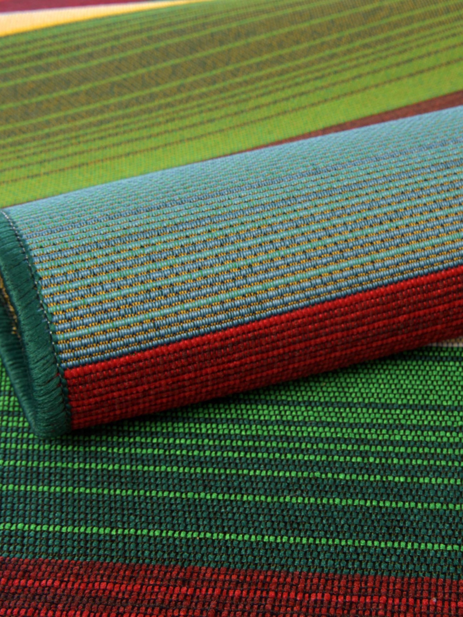 Multicolor 2' x 3' Outdoor Modern Rectangle Area Rug Weather Resistant for Patio, Deck, Terrace, Balcony, Porch