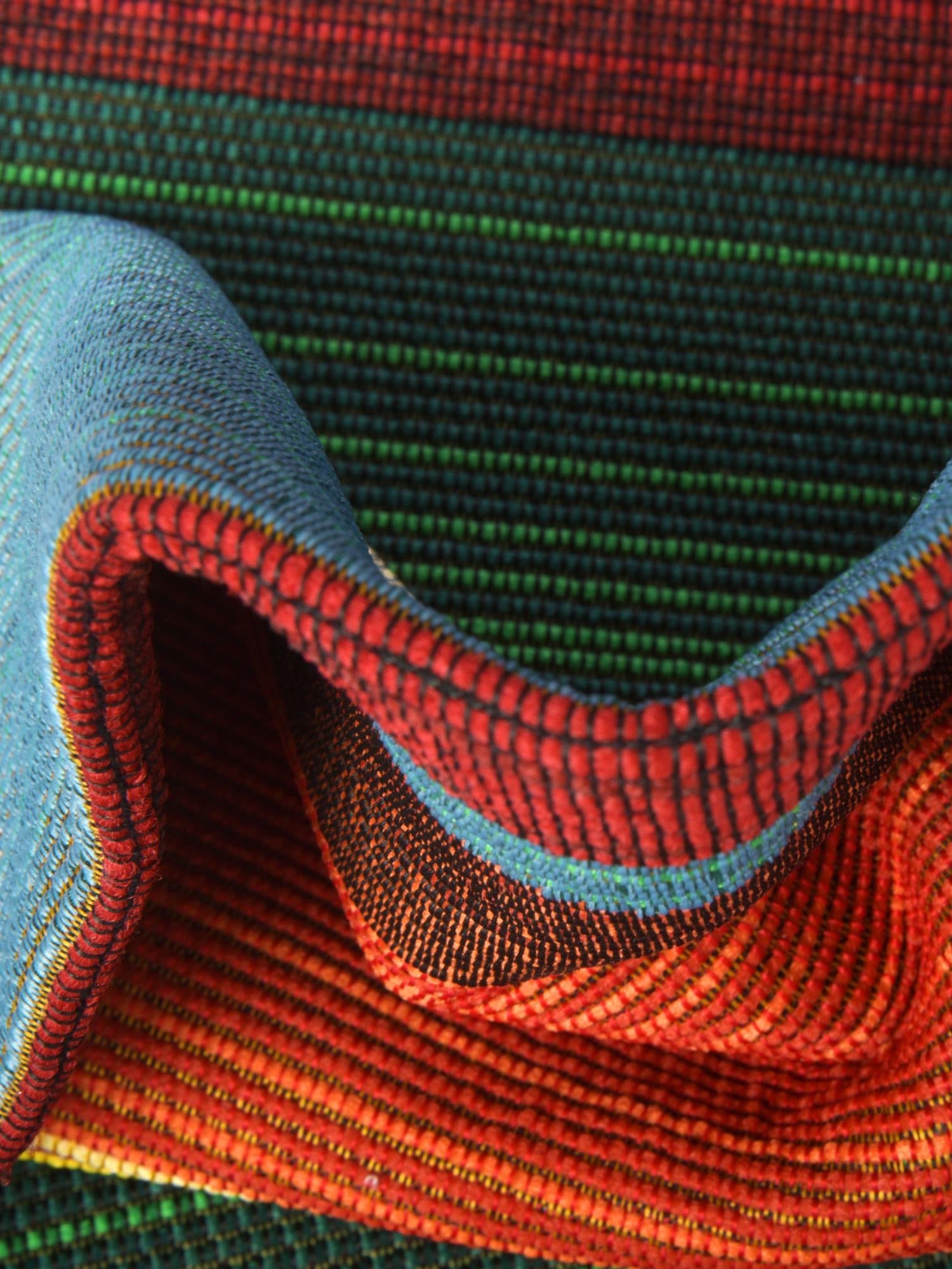 Multicolor 2' x 3' Outdoor Modern Rectangle Area Rug Weather Resistant for Patio, Deck, Terrace, Balcony, Porch