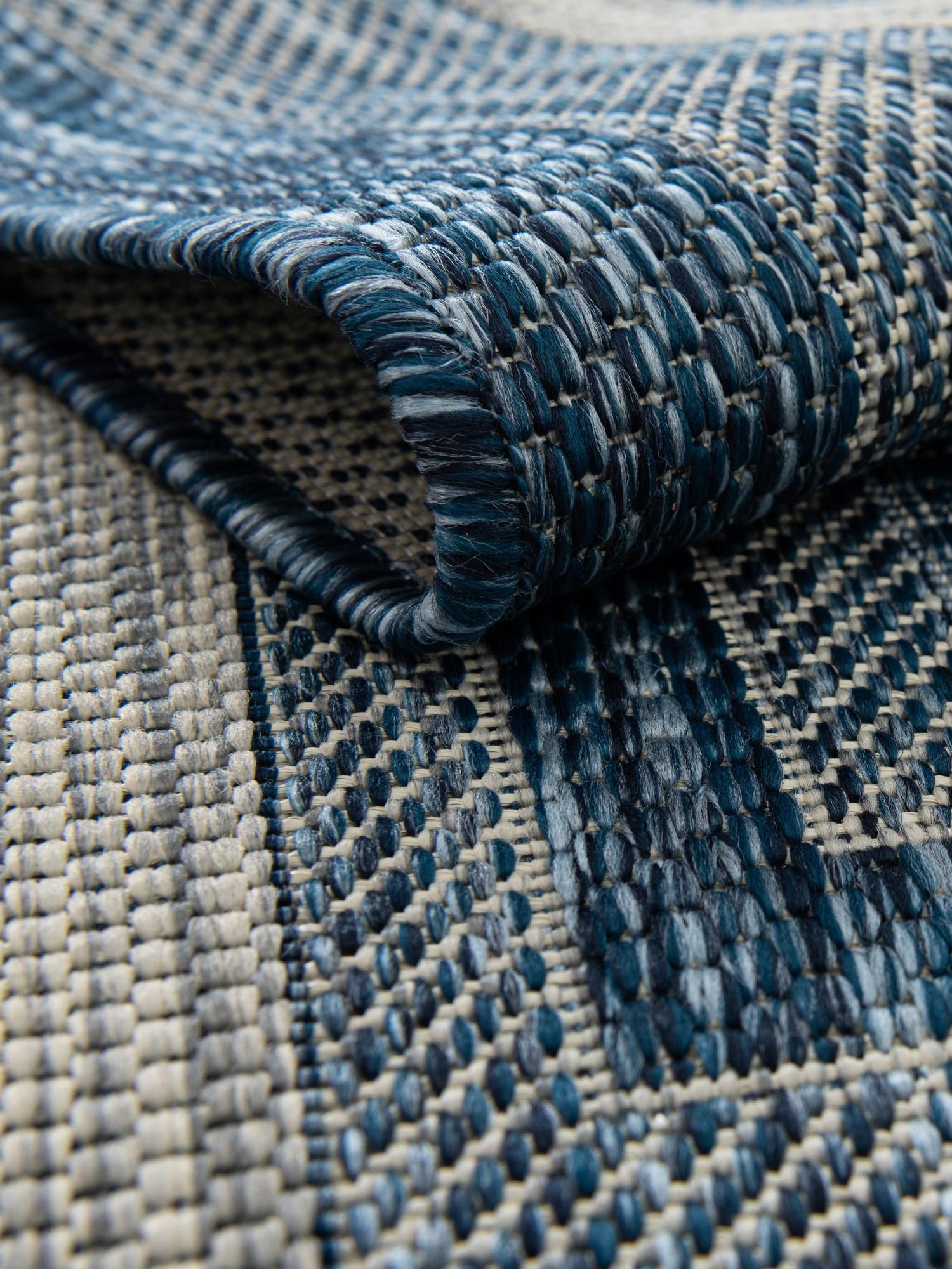 Blue 3' 1 x 5' 3 Outdoor Border Oval Area Rug Weather Resistant for Patio, Deck, Terrace, Balcony, Porch