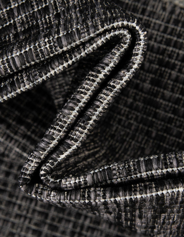 Black 6' 1 x 6' 1 Outdoor Border Round Rug