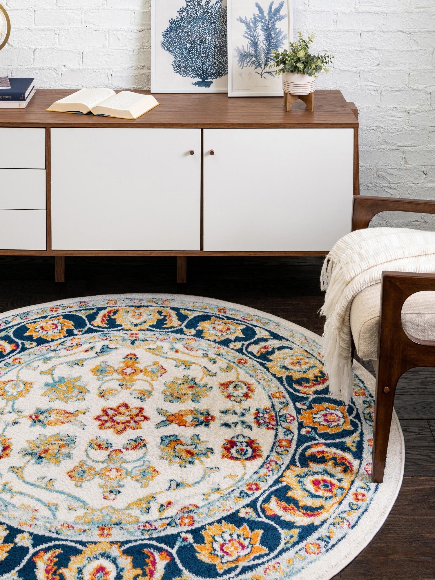 Multicolor 7' x 7' Aurelia Round Area Rug 100% Polypropylene & Jute Backing Living Dining Room Bedroom Office Traditional Carpet for Sale at Rug Engine