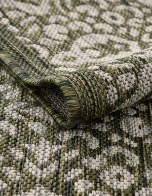 Green 5' 3 x 5' 3 Outdoor Border Octagon Area Rug Weather Resistant for Patio, Deck, Terrace, Balcony, Porch 100% Polypropylene Classic Bordered Carpet for Sale at Rug Engine