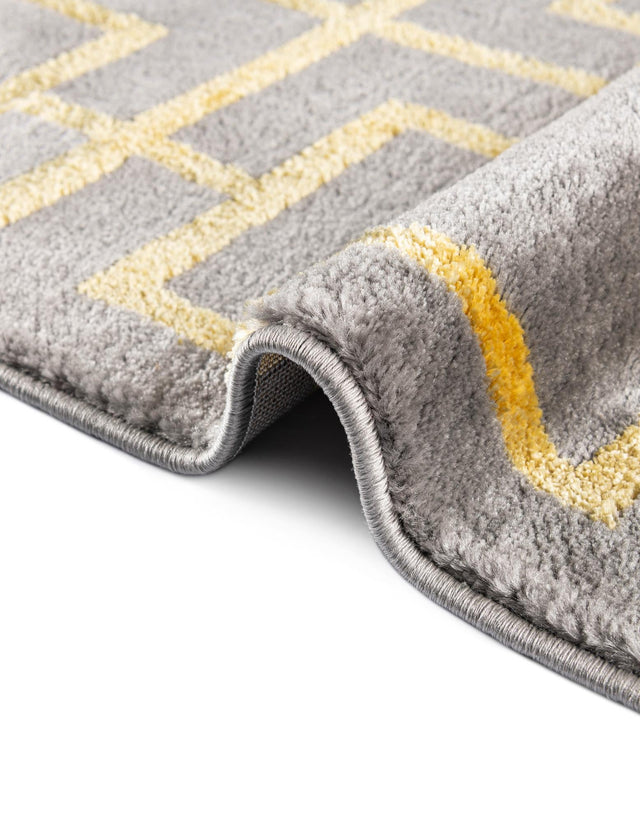 Gray Gold 3' 1 x 3' 1 Marilyn Monroe Glam Round Area Rug 70% Polypropylene & 30% Polyester Vivid Geometric Modern Carpet for Interior Home Decor for Sale at Rug Engine
